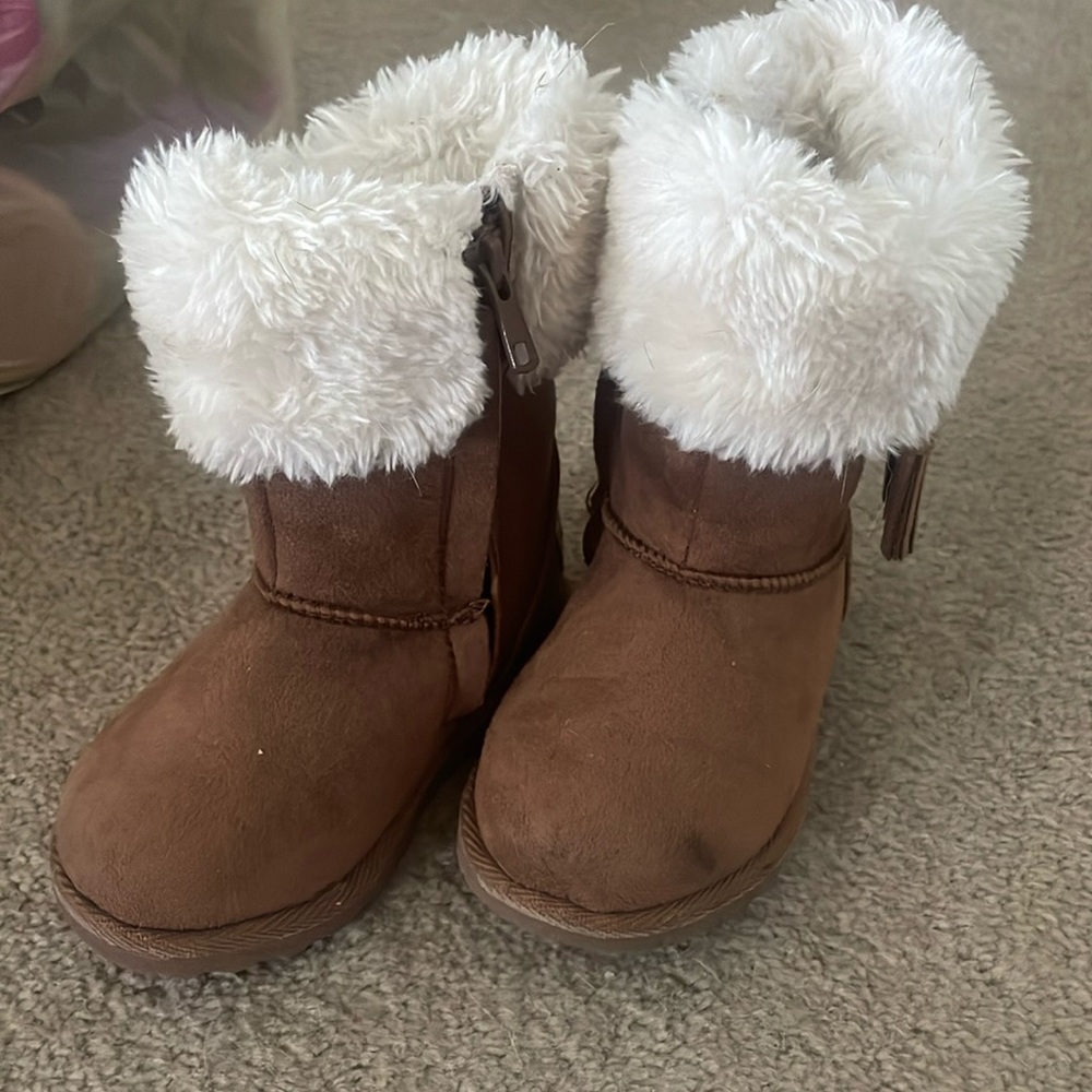 Suede toddler boots